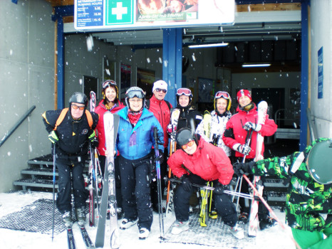 Rauris dec 2012 ski team pri Holchalmbahn